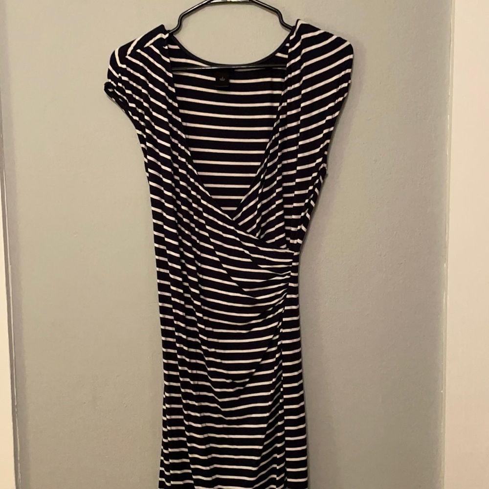 Ann Taylor Casual V Neck Navy Stripe Sheath Dress Size Small
